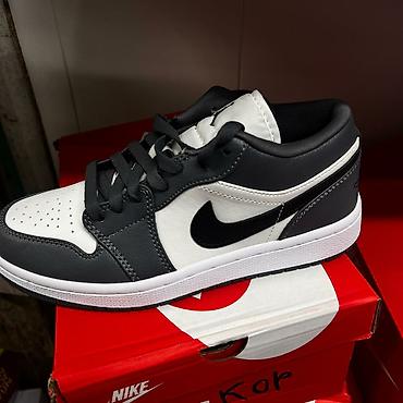 roshe run: Мужские кроссовки, 41, Nike, Новый, цвет - Белый, Платная доставка — 2