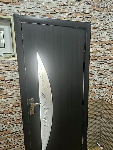 islenmis yataqlar: Qapı – daxili (otaq) qapısı - Rəng: tünd qəhvəyi/venge - Material — 2