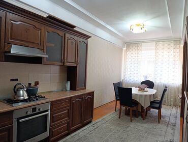 Продажа домов: Дом, 300 м², 6 комнат, Риэлтор — 23