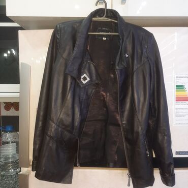 стильные кожаные куртки женские: Кожаная куртка, M (EU 38)