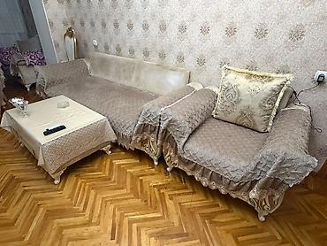 taxta parket: Klassik üslubda yumşaq mebel dəsti - Tərkib: 1 ədəd geniş divan, 1 — 2