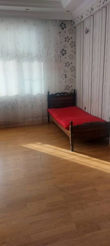 Uzunmüddətli kirayə mənzillər: Qaraev metrosuna yaxin yerləşən ümumi sahəsi 130 kv,m olan,3 otaqlı -da lalafo.az — 8 Uzunmüddətli kirayə mənzillər: Qaraev metrosuna yaxin yerləşən ümumi sahəsi 130 kv,m olan,3 otaqlı — 8