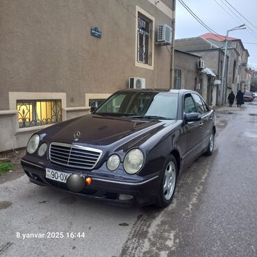 Mercedes-Benz: Mercedes-Benz E 270: 2.7 l | 1999 il Sedan