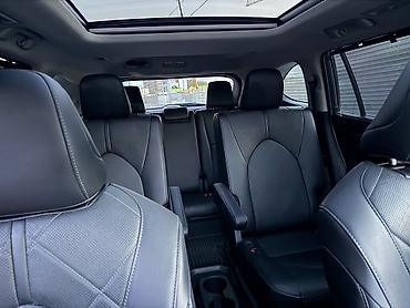 Toyota: Toyota Highlander: 2023 г., 2.5 л, Гибрид, Кроссовер — 8