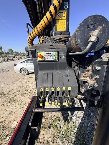 Манипуляторы: Манипулятор, Mercedes-Benz, 2006 г., от 12 т — 4