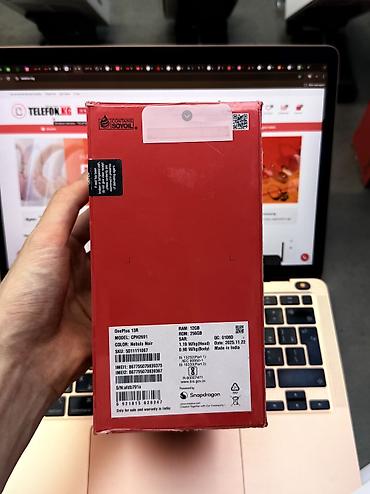 one plus 13 pro: OnePlus 13R, Новый, 256 ГБ, цвет - Черный, В рассрочку, 2 SIM, eSIM — 4