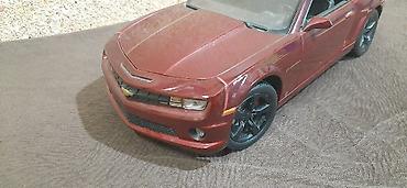İncəsənət və kolleksiyalar: Chevrolet Camaro 1:18 (Maisto) die-cast model avtomobil - Miqyas — 1
