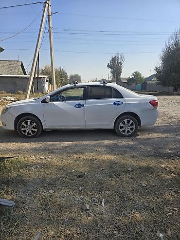 электромобиль новый: BYD E5: 2017 г., Автомат, Электромобиль, Седан — 4