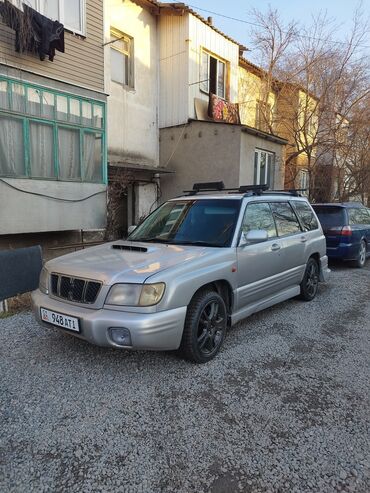 Subaru: Subaru Forester: 2001 г., 2 л, Автомат, Газ, Кроссовер