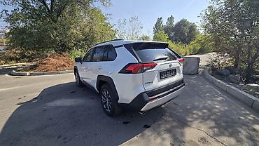 Toyota: Toyota RAV4: 2025 г., 2 л, Вариатор, Бензин, Кроссовер — 4