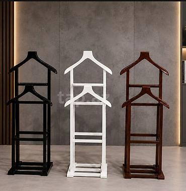 polipropilen kisə: Taxta geyim stendi – kişi valet asılqanı - Material: bərk taxta (lak/ — 1