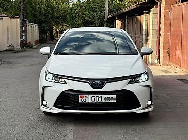 carina e: Toyota Corolla: 2021 г., 1.8 л, Вариатор, Гибрид, Седан — 1