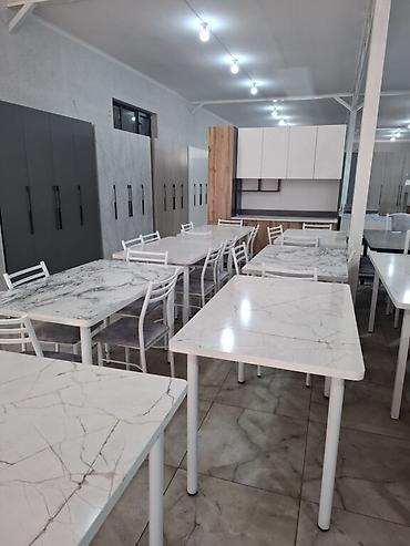 Кухонные столы: Кухонный стол, Новый, Нераскладной — 3