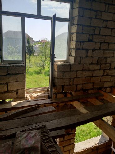 Həyət evləri və villaların satışı: 6 otaqlı, 200 kv. m, Kredit yoxdur, Orta təmir — 18