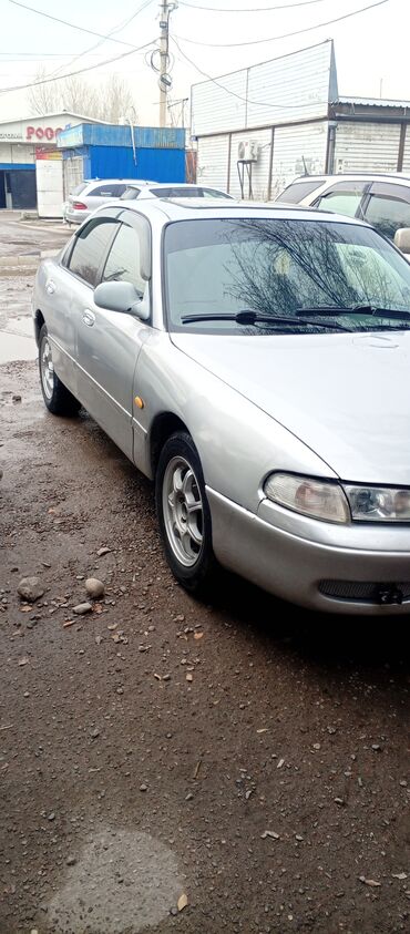 Mazda: Mazda 626: 1993 г., 1.8 л, Механика, Бензин, Седан — 2