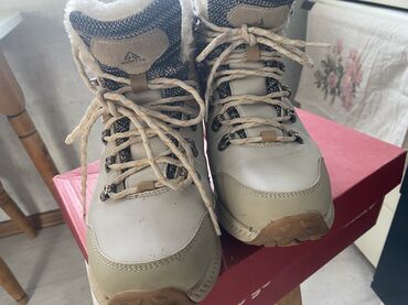 Ботинки и ботильоны: Humtto ботинки Размер 38 
3500с — 3