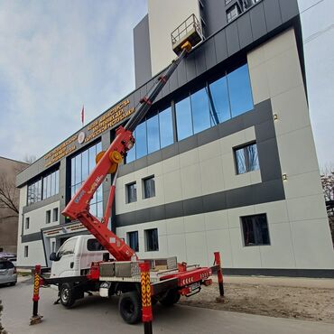 Услуги автовышки: Автовышка телескопическая на шасси малотonnажного грузовика Описание — 2