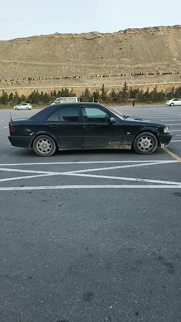 mercedes c203: Mercedes-Benz C 200: 2 l | Sedan — 5