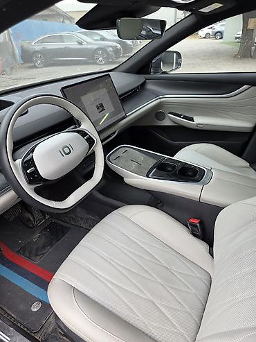 byd e9 1: Changan : 2024 г., 0.1 л, Автомат, Электромобиль, Седан — 7