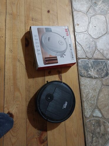 mətbəx robotu: Smart Robot 8819 robot tozsoran Xüsusiyyətlər: - 2 yan fırça ilə künc
