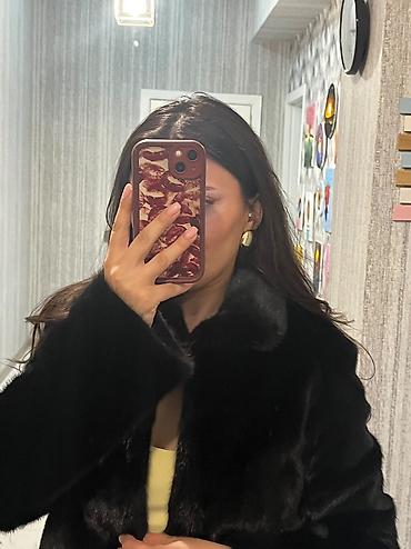 Açıqlama: Qara norka, XS-S razmer. Cəmi 2 dəfə geyinilib, əla