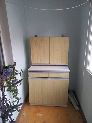 Uzunmüddətli kirayə mənzillər: Əcəmi metrosu yaxınlığı,Yeganə şadlıq sarayının yanında,5 — 6