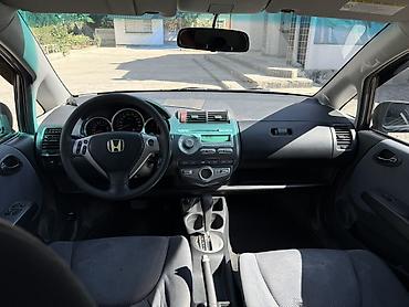 новые машины бишкек: Honda Fit: 2007 г., Хэтчбэк — 9