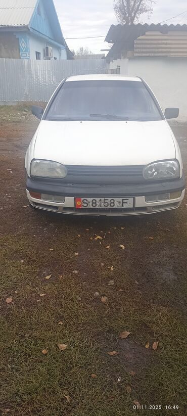 авто обмен на дом: Volkswagen Golf: 1993 г., 1.4 л, Механика, Бензин, Хэтчбэк