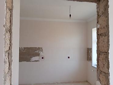 bakıda: Satılır: fərdi yaşayış evi - Tipləri: bir mərtəbəli həyət evi - — 10
