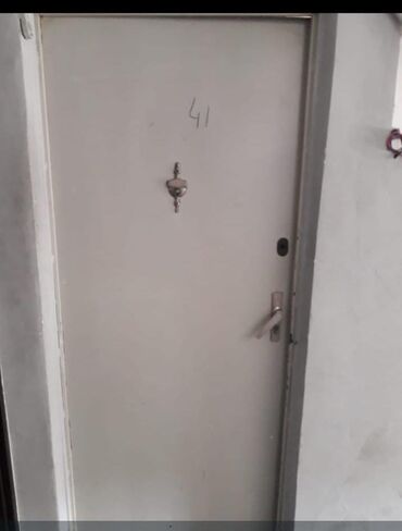 şef qaplarl: 2 metrə uzunluq eni 90. demek olar təzə kimidi. Qiyməti 140 manat