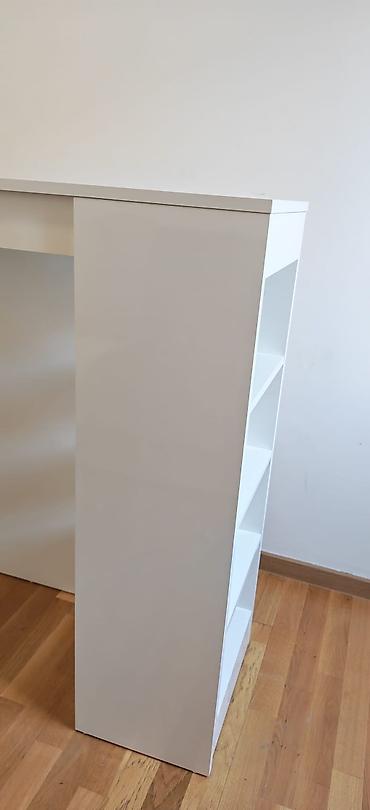 Kuhinjski nameštaj: CENA: Cena samo sanka/pulta 18000 din Cena samo jedne stolice 6000 — 6