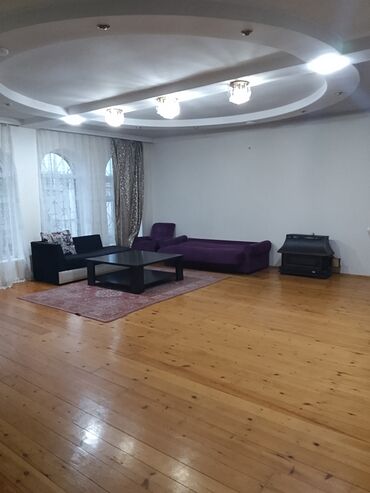 studio mənzil: Sibrizə yaxin məsafə ana yola 250 metrdir.Təmiz və sakit məkan Pirsagi