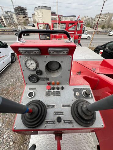 Mercedes-Benz: Mercedes-Benz : 2020 г., Бензин — 5