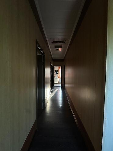 Продажа коттеджей и домов: Продается частный дом с высоким забором и откатными/секционными — 14