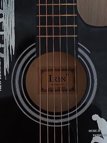 Акустические гитары: Akkustik gitara – IRIN az islenib sesi yaxsıdır 
ölçü 3/4 — 3