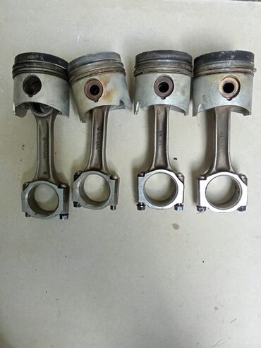 Sbor motorlar və silindr başlıqları: ISUZU dizel mühərriki üçün komple silindr başlığı və əlavə hissələr - — 6