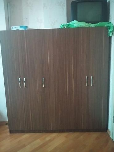 Qarderob şkafı – 6 qapılı, taxta teksturalı laminat örtüklü. - Rəng