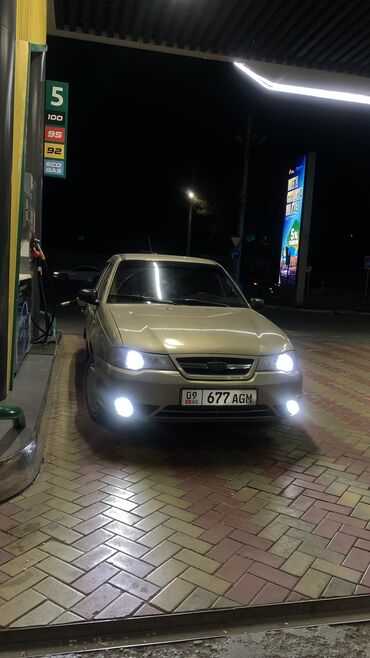 Daewoo: Daewoo Nexia: 2008 г., 1.6 л, Механика, Бензин, Седан
