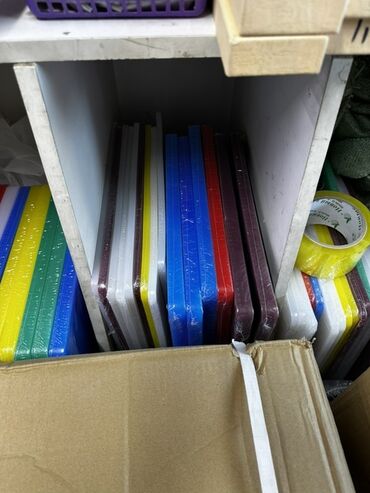 деревяные посуды: Пластиковые разделочные доски для кухни. - Материал: прочный пищевой