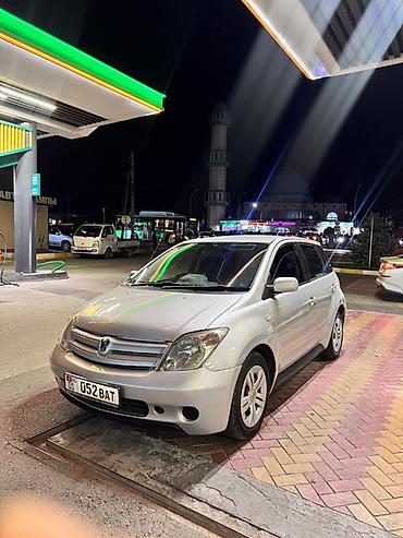 Транспорт: Toyota Ist: 2004 г., 1.3 л, Автомат, Бензин, Хэтчбэк — 2