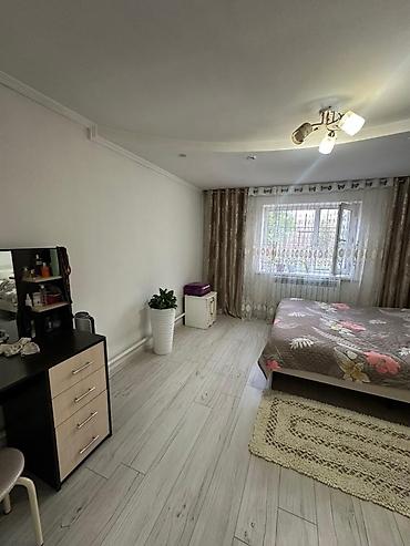 Продажа коттеджей и домов: 🏡 Продаётся участок с времянкой в Ак-Орго 📍 Ул. Аймончок — отличная — 9