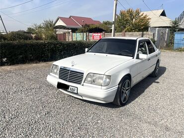 грузовой мерседес бенс: Mercedes-Benz E-Class: 1994 г., 2.2 л, Механика, Бензин, Седан