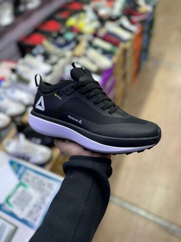 зимние термо кроссовки мужские: Термо кроссовки Reebok👍🏻 Размеры 40-43 Люкс качество, производство