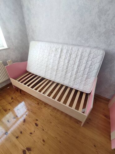 Çarpayılar: İşlənmiş, Təknəfərlik çarpayı -da lalafo.az — 7 Çarpayılar: İşlənmiş, Təknəfərlik çarpayı — 7