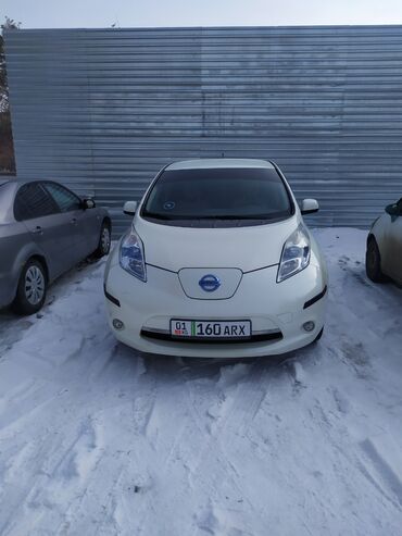 Nissan: Nissan Leaf: 2011 г., 1 л, Автомат, Электромобиль, Хэтчбэк