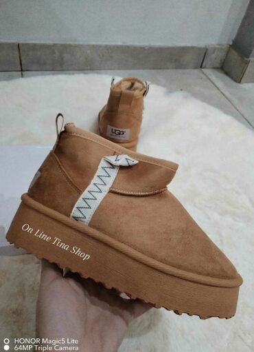 Ugg obuća: Ugg mini čizme