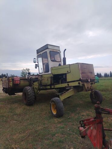 Kombaynlar: Texnika saz vəziyyətdədir. Alana üstündə demək olarki bir traktorun -da lalafo.az — 2 Kombaynlar: Texnika saz vəziyyətdədir. Alana üstündə demək olarki bir traktorun — 2