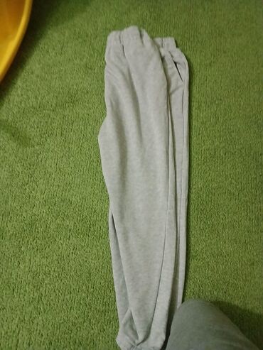 Trenerke: Komplet trenerki/pantalona za slobodno vreme – 4 para - Model 1 — 4