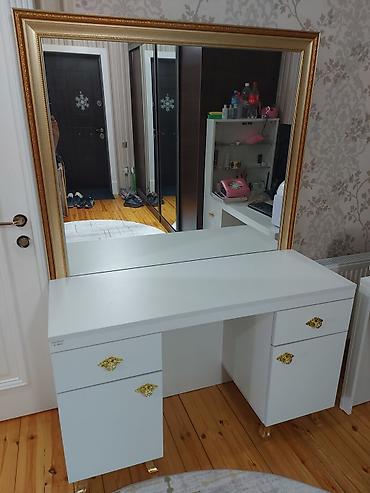 Salon, tibbi mebel: Yeni, Saç kəsimi üçün masa, Güzgülü — 2
