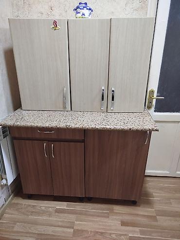 Mətbəx dolabı dəsti - Üst hissə: 3 qapılı asma dolab, açıq bej rəngli lalafo.az -da Mətbəx dolabı dəsti - Üst hissə: 3 qapılı asma dolab, açıq bej rəngli
